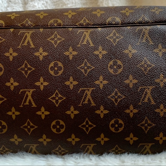 ⭐️⭐️SOLD⭐️⭐️ 💯 LOUIS VUITTON Monogram Neverfull - Picture 5 of 8